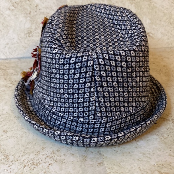 Frayed Flower Hat - Picture 3 of 4